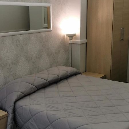 Bed&Breakfast Piramide Rom Exterior foto